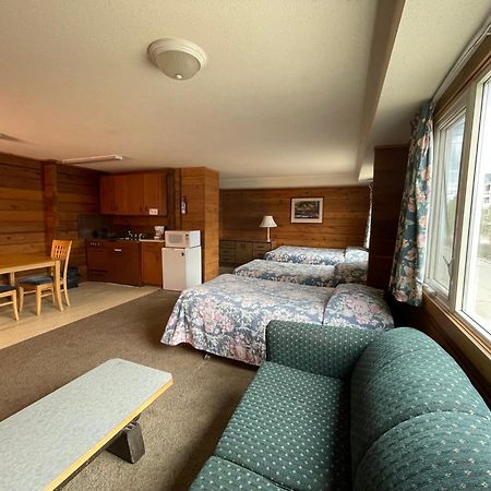Raccoon Lodge Motel Sylvan Lake Kültér fotó