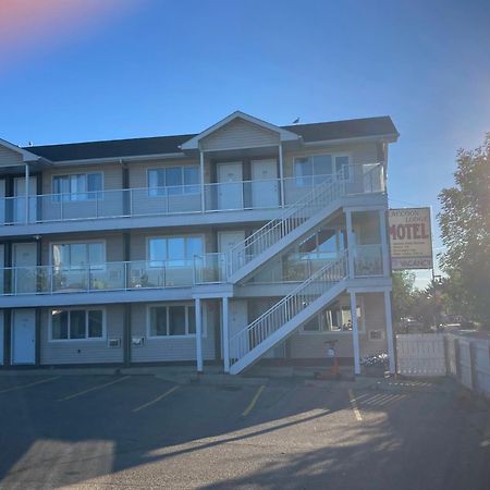 Raccoon Lodge Motel Sylvan Lake Kültér fotó